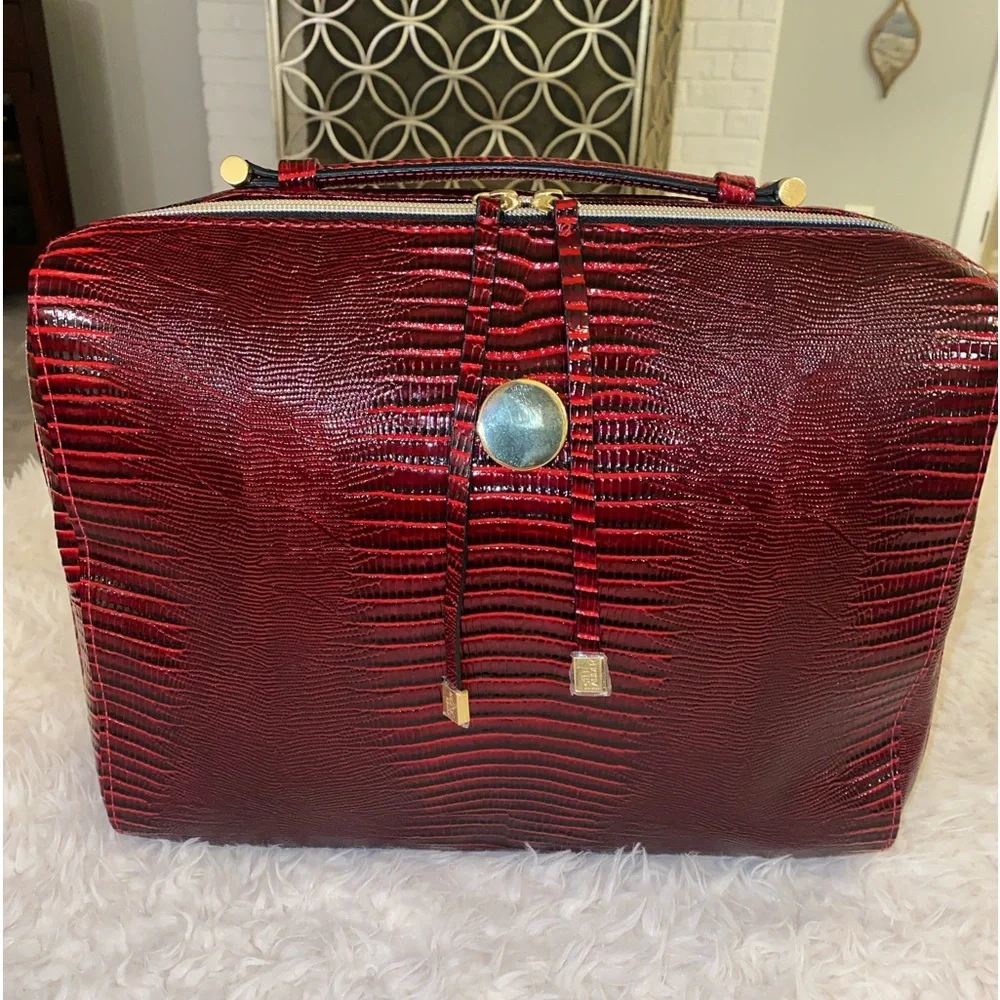 estee lauder travel makeup bag Industry Inspirational Accessory Pouch Tough enough for daily use and stylish enough for any trip Estee Lauder Red Travel Makeup